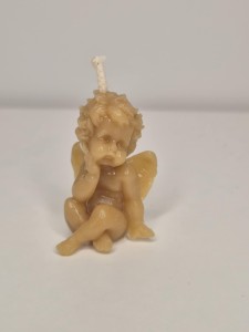 Świeczka Aniołek w zadumie