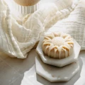pol_pm_Delikatne-z-Kozim-Mlekiem-mydlo-naturalne-854_3.webp